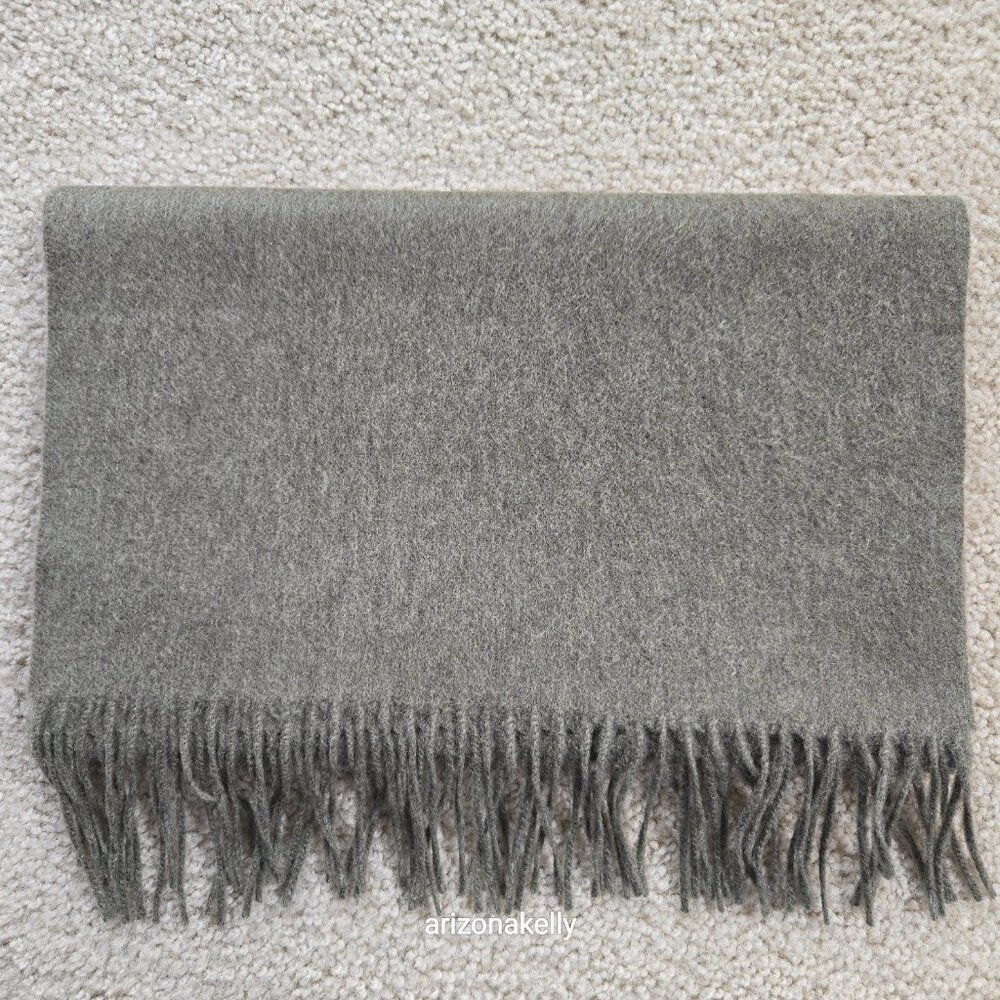 NWOT Cashmere Scarf Olive Green - Picture 14 of 14